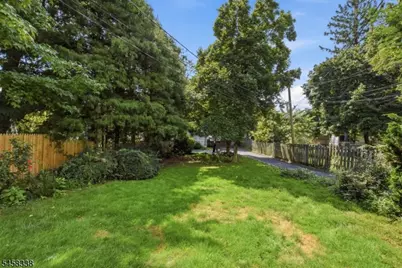 126 Wildwood Ave, Montclair, NJ 07043 - Photo 18