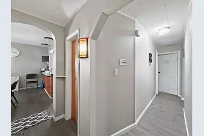 733 Schuyler Ave, Lyndhurst Township, NJ 07071 - Photo 16