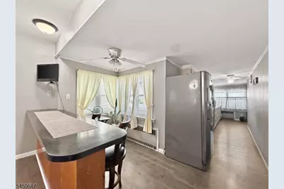 733 Schuyler Ave, Lyndhurst Township, NJ 07071 - Photo 8