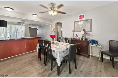 733 Schuyler Ave, Lyndhurst Township, NJ 07071 - Photo 4