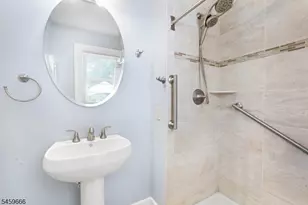 384 Catherine St, Somerville, NJ 08876 - Photo 18