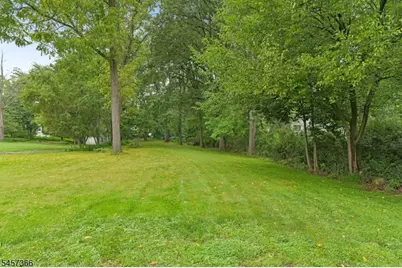 41 Laurel Ave, West Orange Township, NJ 07052 - Photo 18