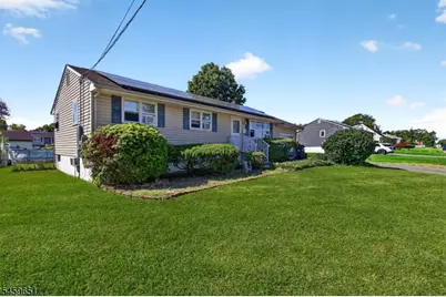 51 Woodrow Ave, Piscataway Township, NJ 08854 - Photo 2