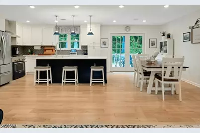 27 Big Piece Rd, Fairfield, NJ 07004 - Photo 8