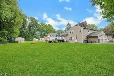 27 Big Piece Rd, Fairfield, NJ 07004 - Photo 32