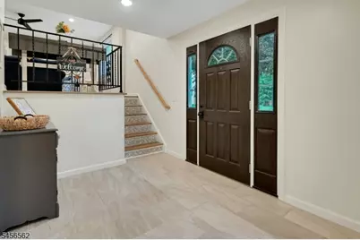 27 Big Piece Rd, Fairfield, NJ 07004 - Photo 10