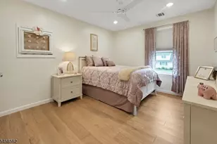 27 Big Piece Rd, Fairfield, NJ 07004 - Photo 22