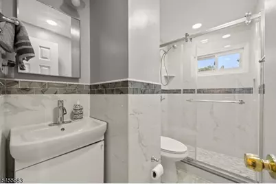 109 Maple Hill Rd, Clifton, NJ 07013 - Photo 16