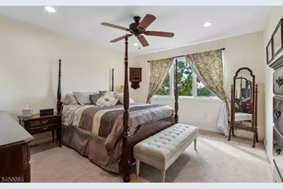 411 Heights Dr, Haledon, NJ 07508 - Photo 20