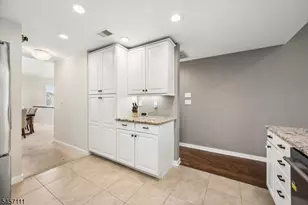 703 Timberbrooke Dr, Bedminster Township, NJ 07921 - Photo 12