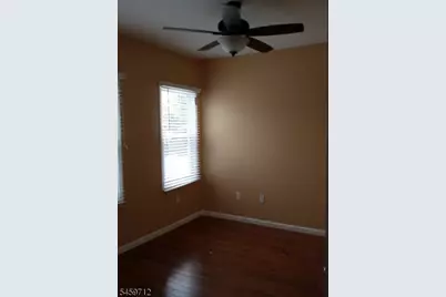 50 Styvesant Ave #2, Lyndhurst Township, NJ 07071 - Photo 4