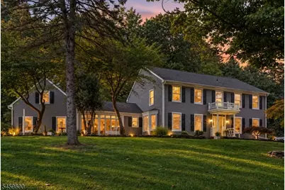 6 Fawn Ridge Rd, Clinton Township, NJ 08833 - Photo 2