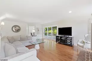 6 Fawn Ridge Rd, Clinton Township, NJ 08833 - Photo 12