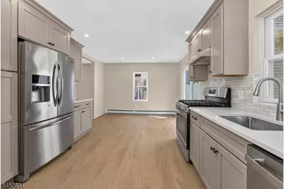 569 Congress St, Phillipsburg, NJ 08865 - Photo 6