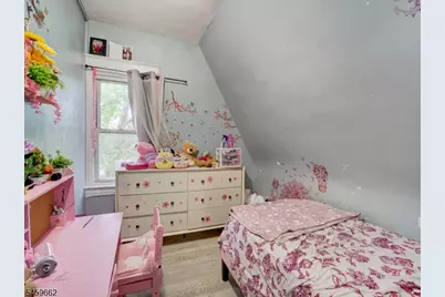 18 Shanley Ave, Newark, NJ 07108 - Photo 4
