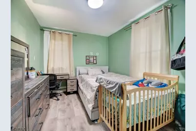 18 Shanley Ave, Newark, NJ 07108 - Photo 12