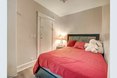 18 Shanley Ave, Newark, NJ 07108 - Photo 16