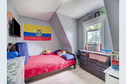 18 Shanley Ave, Newark, NJ 07108 - Photo 2