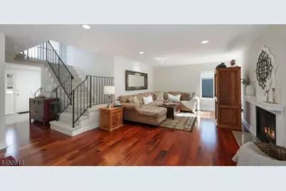 20 Crammer Ln, Hillsborough Township, NJ 08844 - Photo 6