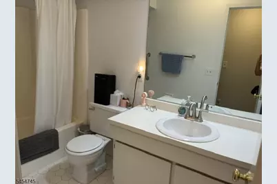 132 Indian Hollow Ct #132, Mahwah, NJ 07430 - Photo 12