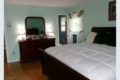 12 Wolfe Dr, Wanaque, NJ 07465 - Photo 12