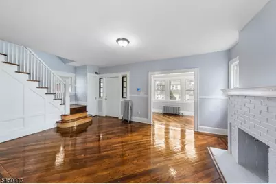 125 Pine Grove Ter, Newark, NJ 07106 - Photo 4