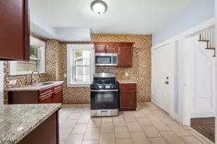 125 Pine Grove Terrace, Newark, NJ 07106 - Photo 6