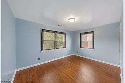 518 Thompson Ave, Roselle, NJ 07203 - Photo 10