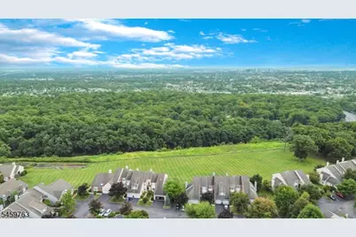 198 Zeppi Ln, West Orange Township, NJ 07052 - Photo 2
