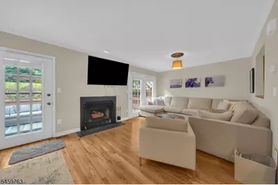 198 Zeppi Ln, West Orange Township, NJ 07052 - Photo 18