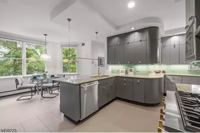 303 Upper Mountain Avenue, Montclair, NJ 07043 - Photo 8