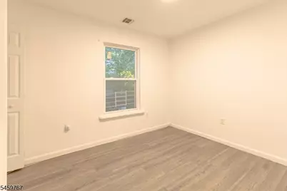 242 Graham Ave, Paterson, NJ 07501 - Photo 16