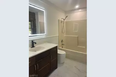 1058 Hoffman Rd, Bridgewater, NJ 08807 - Photo 8