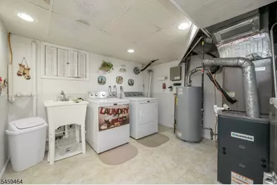 544 Pinewood Ave, Roselle Park, NJ 07204 - Photo 38