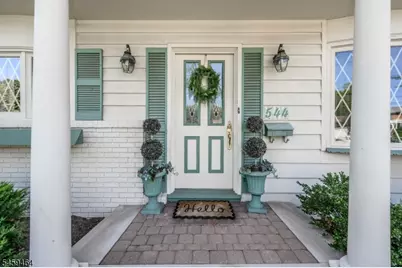 544 Pinewood Ave, Roselle Park, NJ 07204 - Photo 2