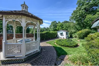 544 Pinewood Ave, Roselle Park, NJ 07204 - Photo 42