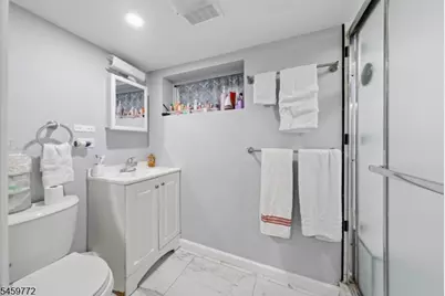 15 Stevens Rd, Belleville, NJ 07109 - Photo 26