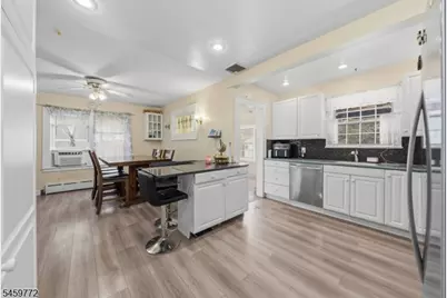 15 Stevens Rd, Belleville, NJ 07109 - Photo 6