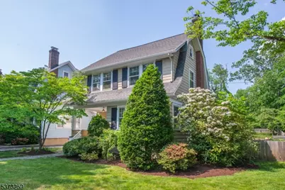 69 Gordonhurst Ave, Montclair, NJ 07043 - Photo 2