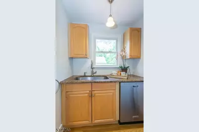 69 Gordonhurst Ave, Montclair, NJ 07043 - Photo 18