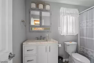 20 Pershing Ave, Jefferson Township, NJ 07849 - Photo 16