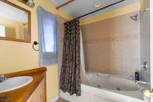 20 Pershing Ave, Jefferson Township, NJ 07849 - Photo 18