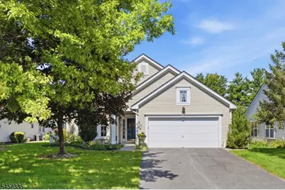 62 Kensington Cir, White Township, NJ 07823 - Photo 2