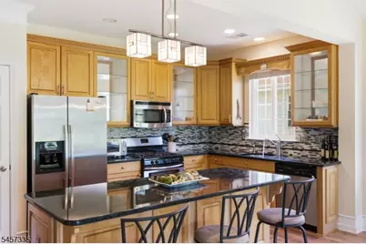 62 Kensington Cir, White Township, NJ 07823 - Photo 10