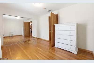 50 Woods Rd, Little Falls Township, NJ 07424 - Photo 10
