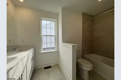 71 Eastwood Ter, East Hanover Township, NJ 07936 - Photo 18