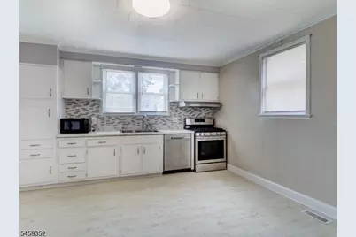 60 Montague Place #1, Montclair, NJ 07042 - Photo 4