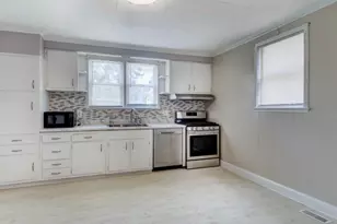 60 Montague Pl, Montclair, NJ 07042 - Photo 4
