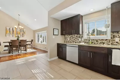 57 Cleveland Avenue, Woodbridge Township, NJ 07067 - Photo 4
