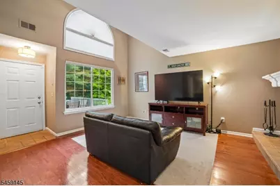 20 Encampment Drive, Bedminster Township, NJ 07921 - Photo 4